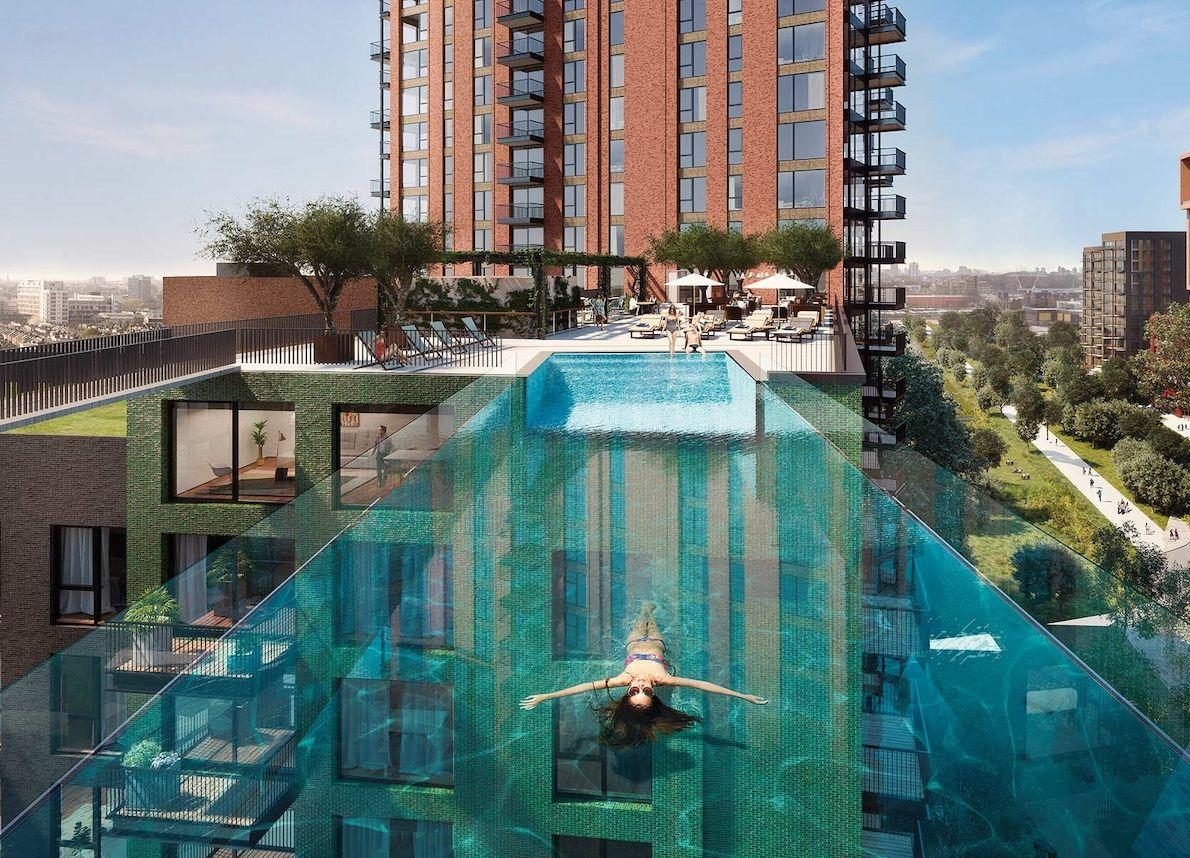 Would you swim in a pool suspended between two buildings? 😳