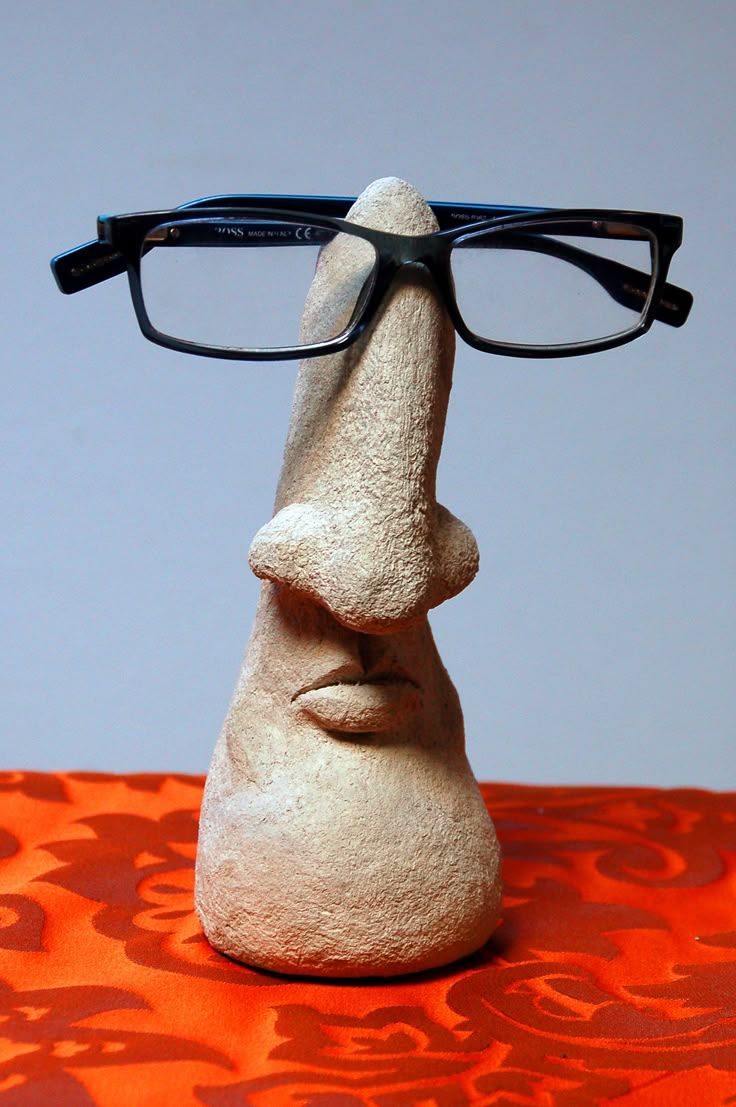 Glasses holder
