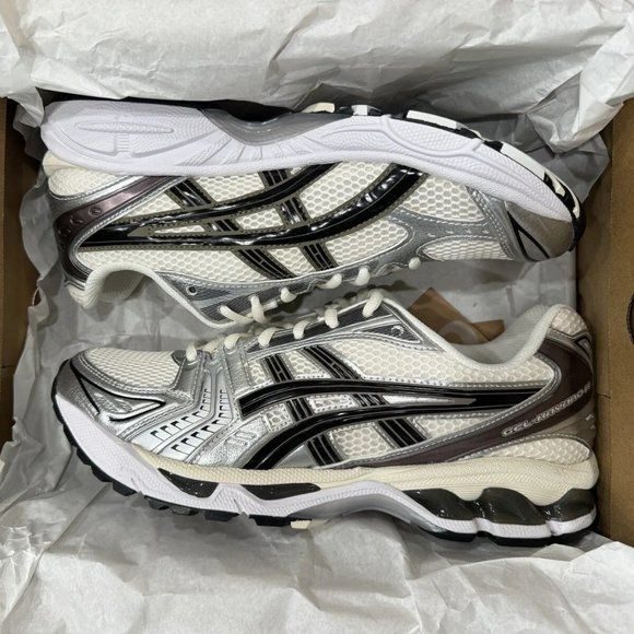 ASICS GEL-Kayano 14. The cream pair.