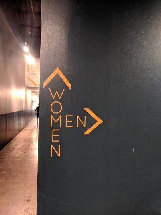 Clever washroom sign 💡