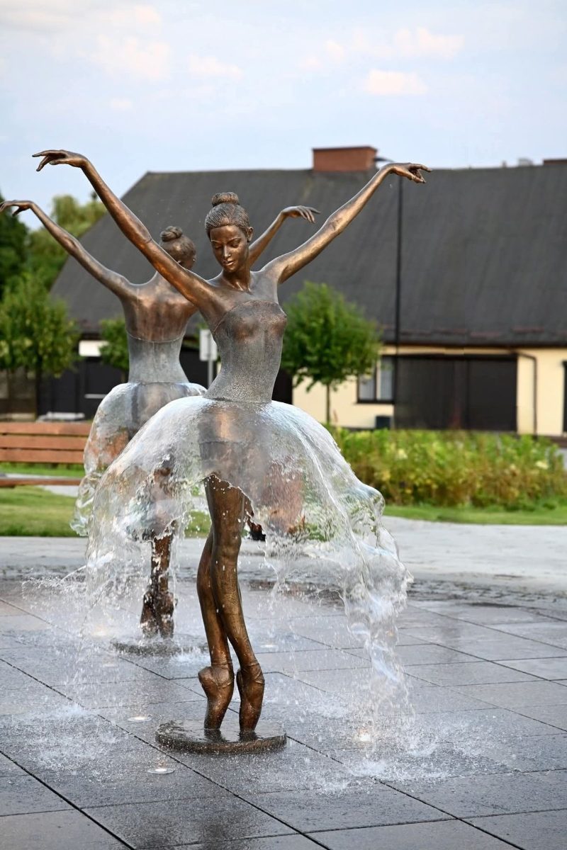 Ballerina Fountain