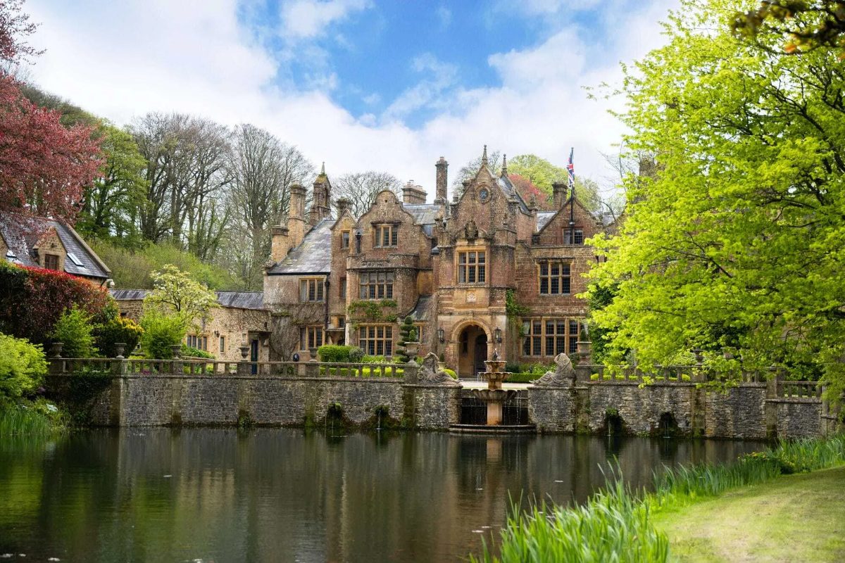 Chedington Court Country House for Sale