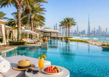 Luxury Dubai hotel day pass with infinity pool, private beach, cabanas and skyline views.